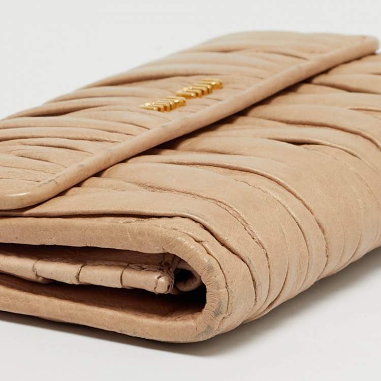 Pre Owned Miu Miu Beige Matelassé Leather Long Continental Wallet