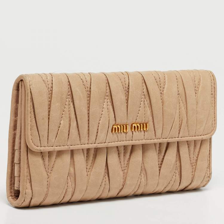 Pre Owned Miu Miu Beige Matelassé Leather Long Continental Wallet