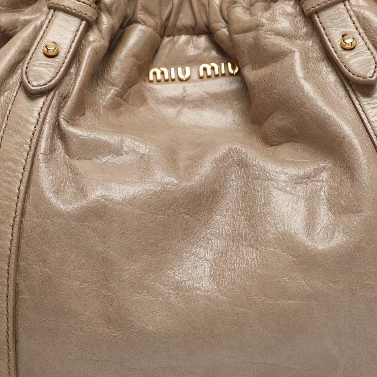 Pre Owned Miu Miu Gathered Beige Vitello Shine Leather Hobo