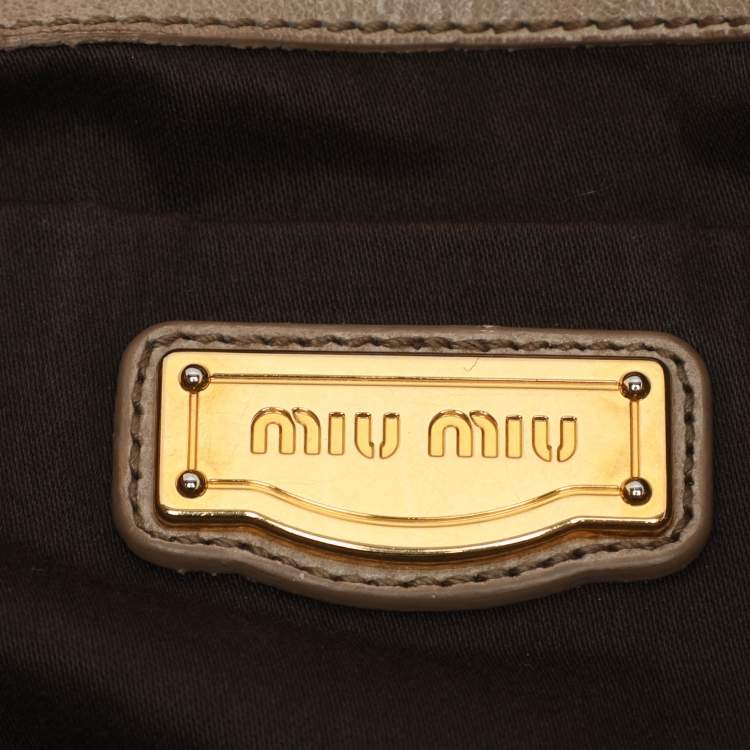 Pre Owned Miu Miu Gathered Beige Vitello Shine Leather Hobo