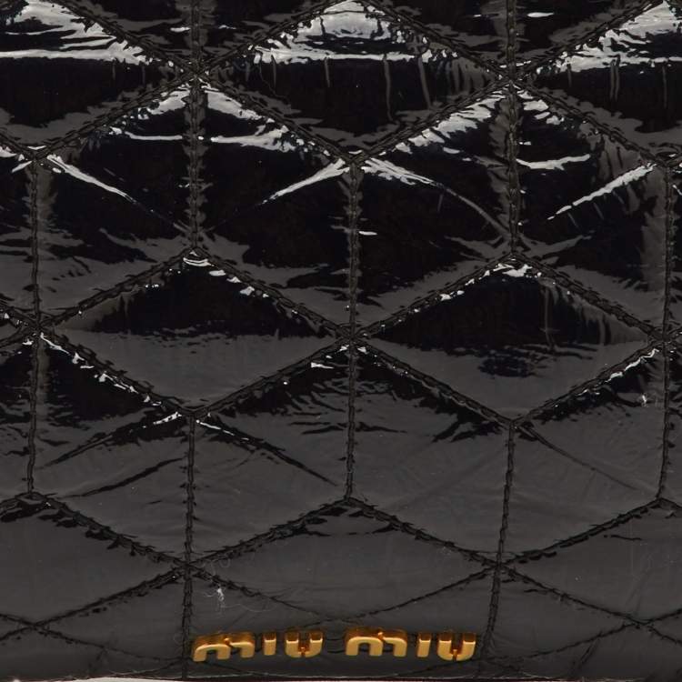 Pre Owned Miu Miu Black Matelasse Patent Leather Clutch