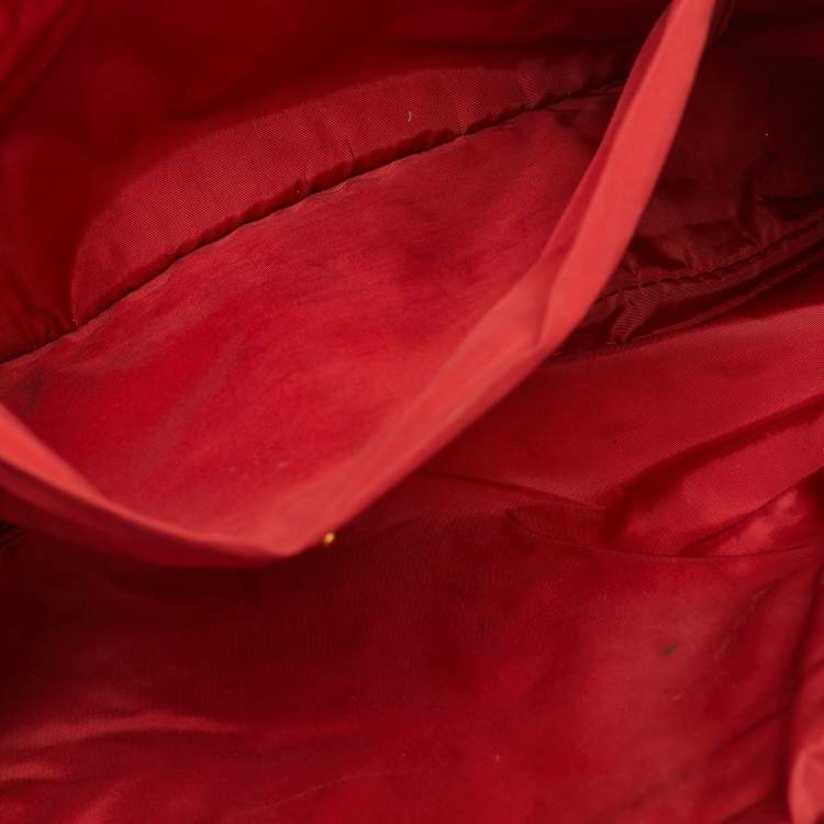 Pre Owned Miu Miu Black Matelasse Patent Leather Clutch