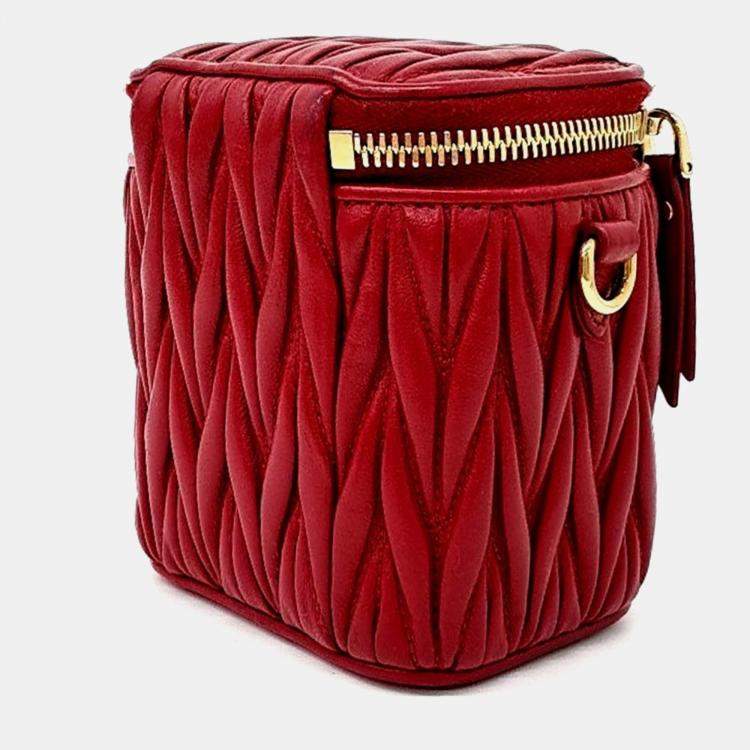 Pre Owned Miu Miu Red Leather Matrasse Micro Crossbody Bag