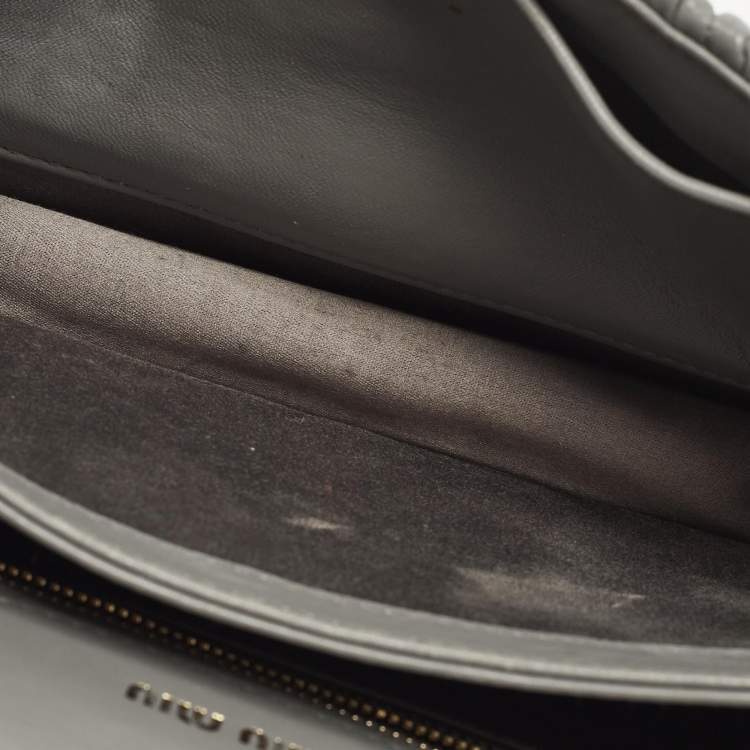 Pre Owned Miu Miu Confidential Grey Matelassé Leather Shoulder Bag