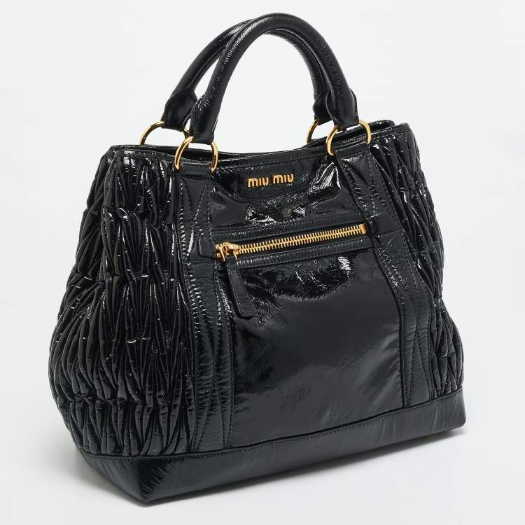 Pre Owned Miu Miu Black Matelassé Patent Leather Tote