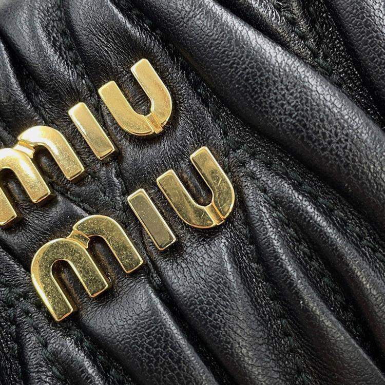 Pre Owned Miumiu Wonder Black Leather 2Way Shoulder Bag 