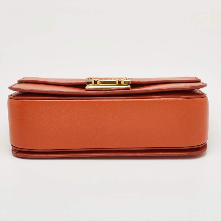 Pre Owned حقيبة ميو ميو جلد مادراس برتقالي بقفل ضاغط بقلاب بيد علوية