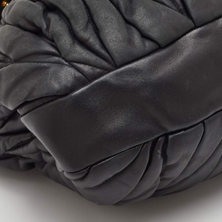 Pre Owned Miu Miu Coffer Black Matelasse Leather Hobo