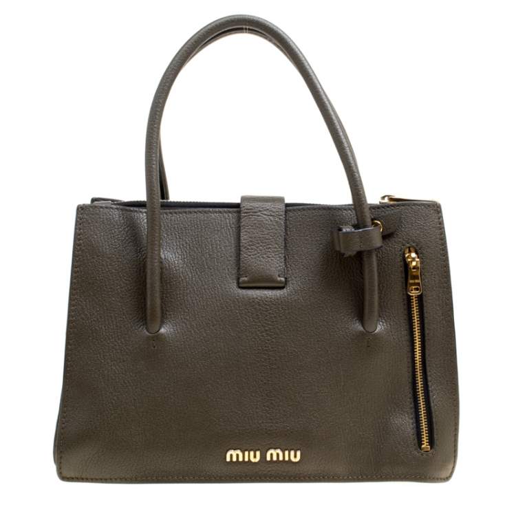 مملوكة مسبقًا Miu Miu Military Green Madras Leather Top Handle Bag