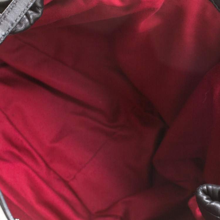 مملوكة مسبقًا Miu Miu Black Matelasse Leather Sacca 2 Hobo