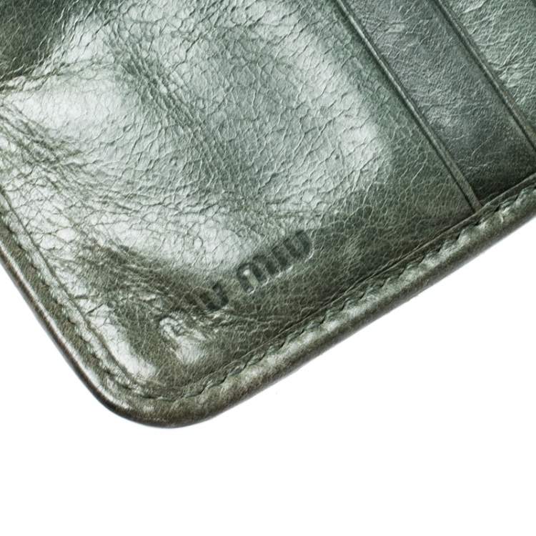 Pre Owned Miu Miu Green Matelasse Leather Clasp Lock Wallet