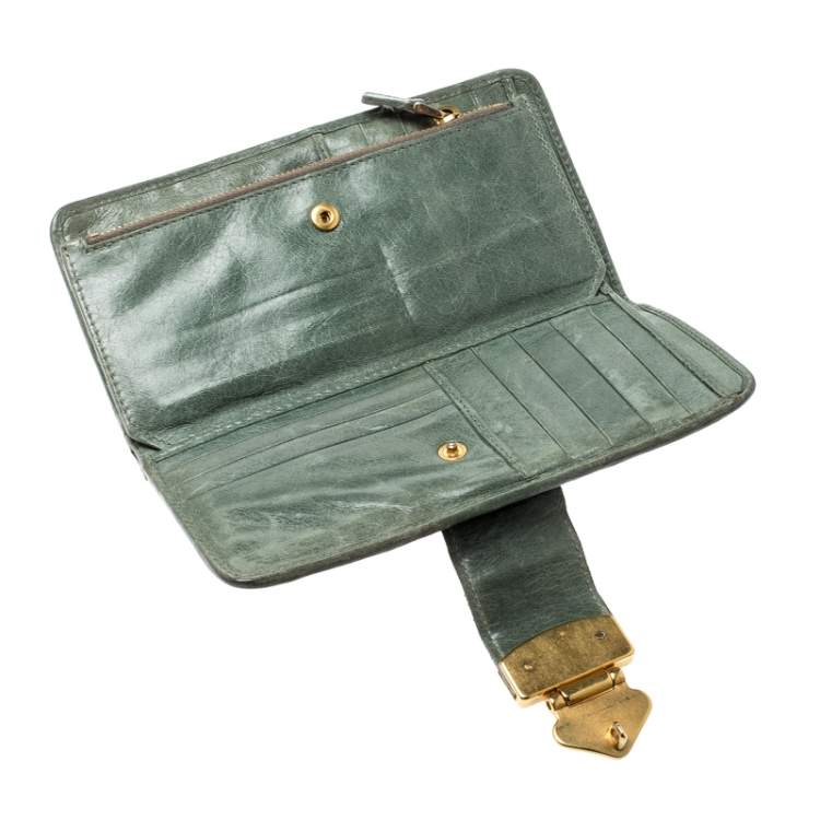 Pre Owned Miu Miu Green Matelasse Leather Clasp Lock Wallet