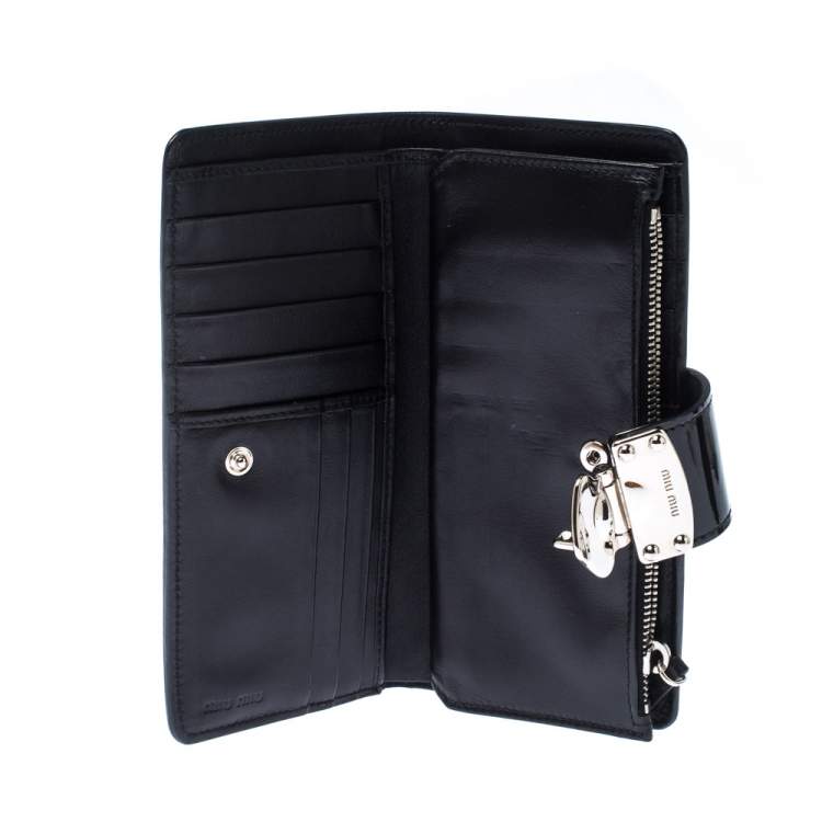 Pre Owned Miu Miu Black Patent Leather Clasp Lock Wallet 