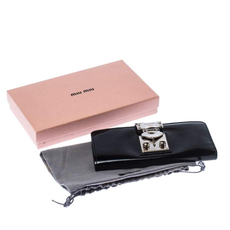 Pre Owned Miu Miu Black Patent Leather Clasp Lock Wallet 