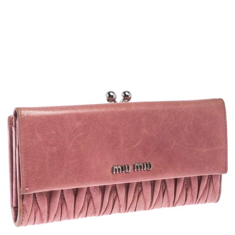 Pre Owned Miu Miu Pink Matelassé Leather French Continental Wallet