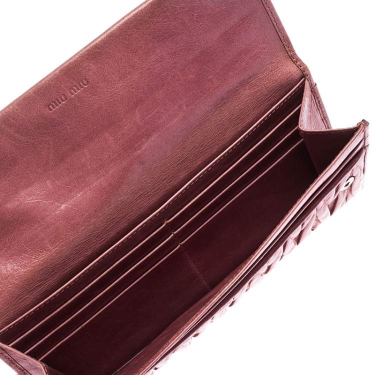 Pre Owned Miu Miu Pink Matelassé Leather French Continental Wallet