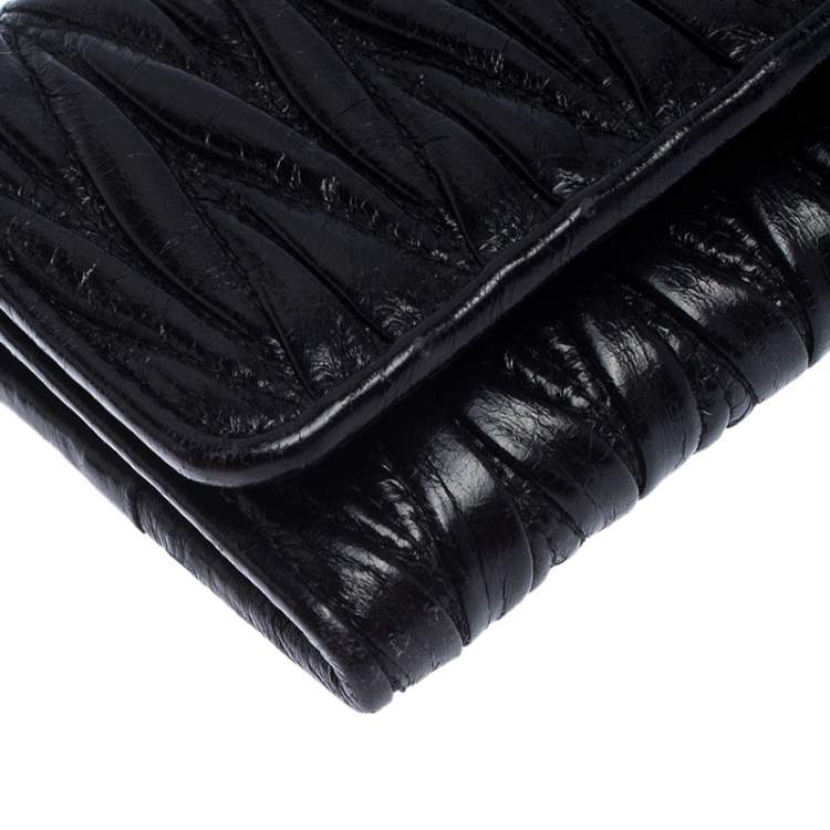 Pre Owned Miu Miu Black Matelassé Leather Flap Continental Wallet