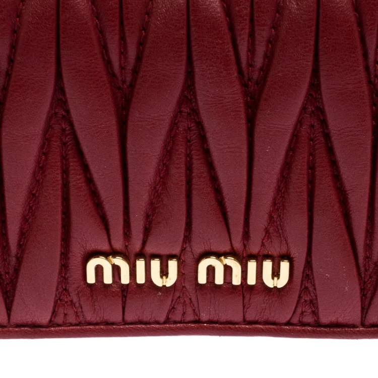 Pre Owned Miu Miu Red Leather Matelassé Leather Flap Compact Wallet