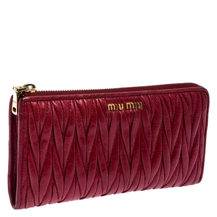Pre Owned Miu Miu Dark Red Matelassé Leather Continental Zip Wallet