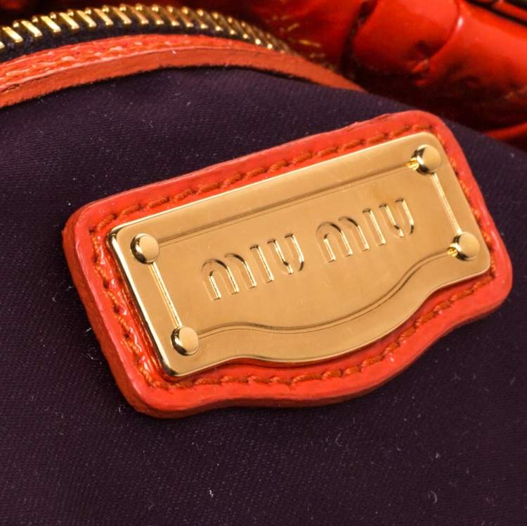 Pre Owned Miu Miu Coral Textured Patent Leather Tote 