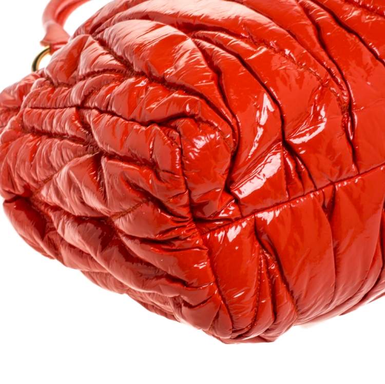 Pre Owned Miu Miu Coral Textured Patent Leather Tote 