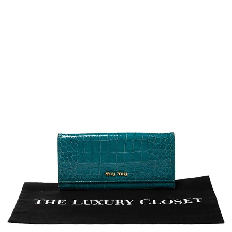 Pre Owned Miu Miu Turquoise Croc Embossed Patent Leather Flap Continental Wallet
