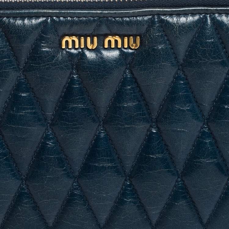 Pre Owned Miu Miu Blue Diamond Quilted Leather Zip Wristlet Clutch