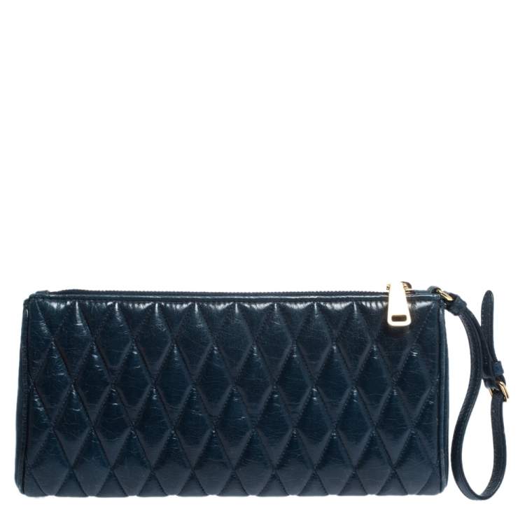 Pre Owned Miu Miu Blue Diamond Quilted Leather Zip Wristlet Clutch