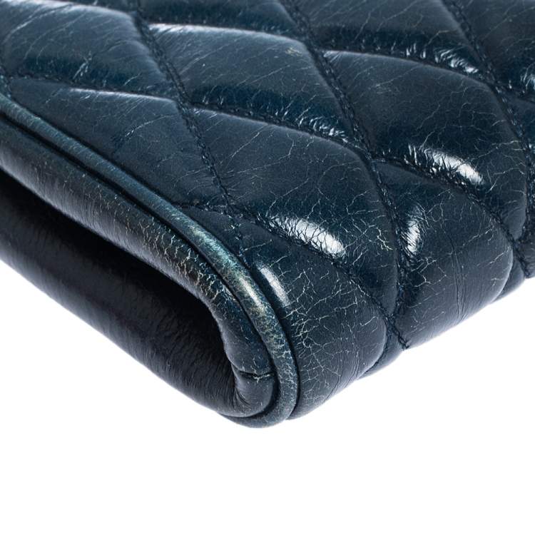 Pre Owned Miu Miu Blue Diamond Quilted Leather Zip Wristlet Clutch