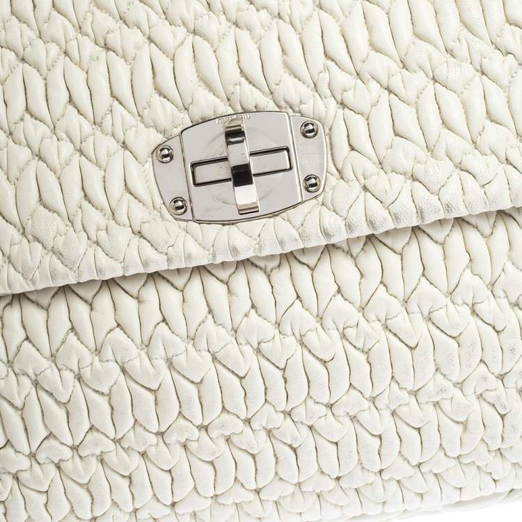 Pre Owned Miu Miu White Matelassé Leather Turn Lock Tote