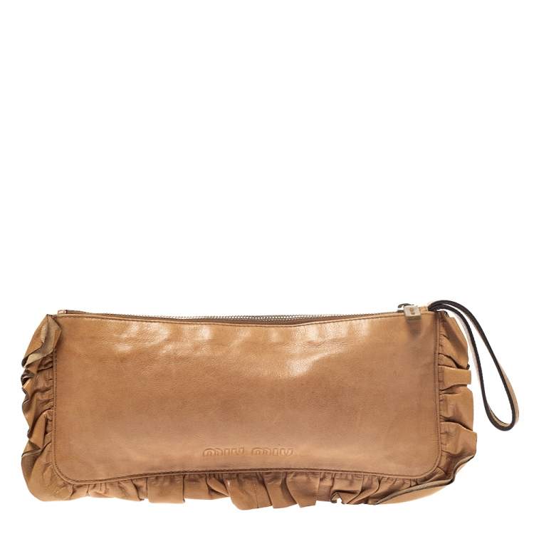 Pre Owned Miu Miu Caramel Brown Leather Ruffle Wristlet Clutch