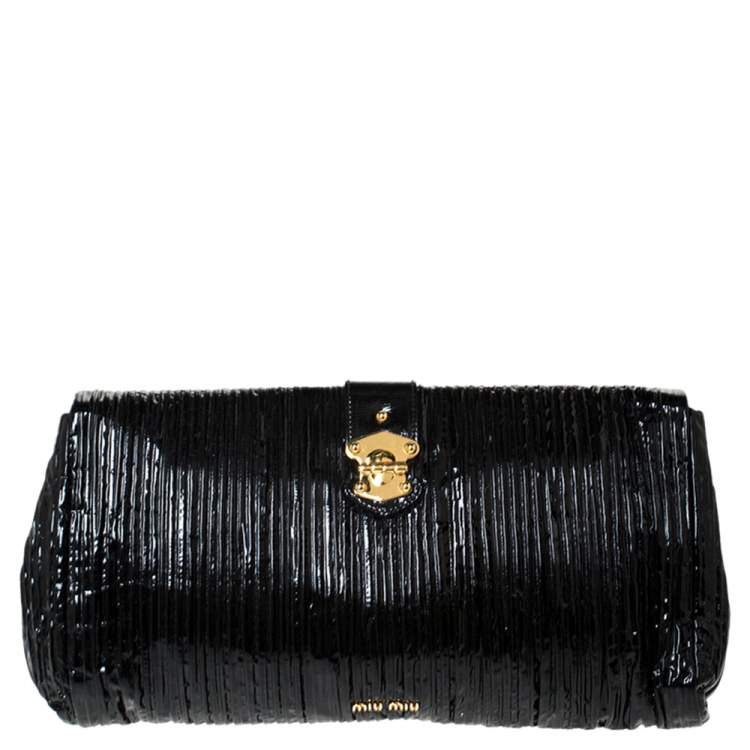 Pre Owned Miu Miu Black Pleated Patent Leather Ring Flap Clutch