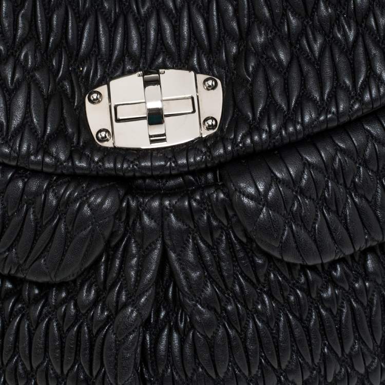 Pre Owned Miu Miu Black Matelasse Leather Turnlock Flap Hobo