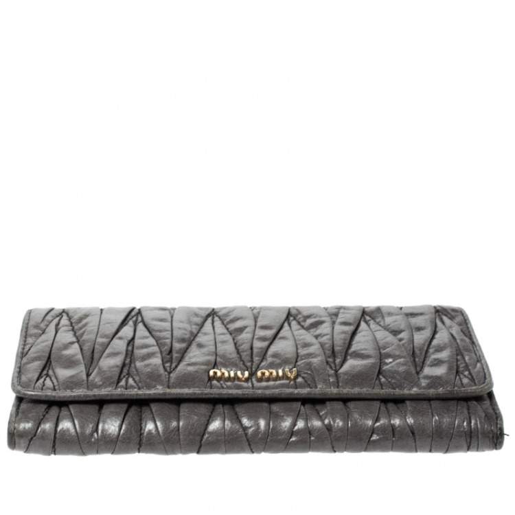 Pre Owned Miu Miu Grey Matelassé Leather Flap Continental Wallet