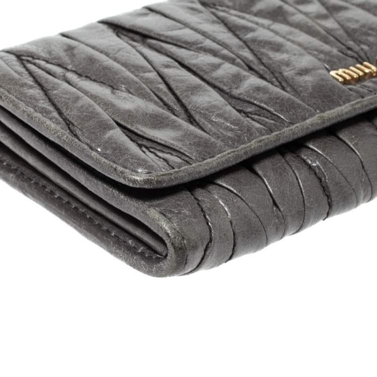 Pre Owned Miu Miu Grey Matelassé Leather Flap Continental Wallet