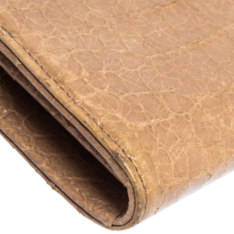 Pre Owned Miu Miu Beige Croc Embossed Crackled Leather Zip Around Wallet