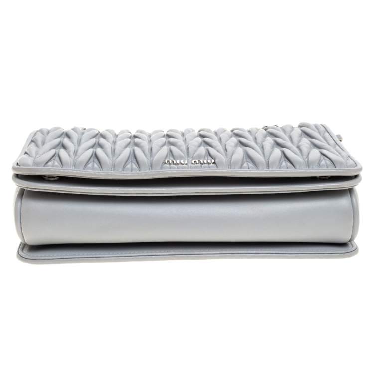 Pre Owned Miu Miu Grey Matelasse Leather Medium Club Shoulder Bag