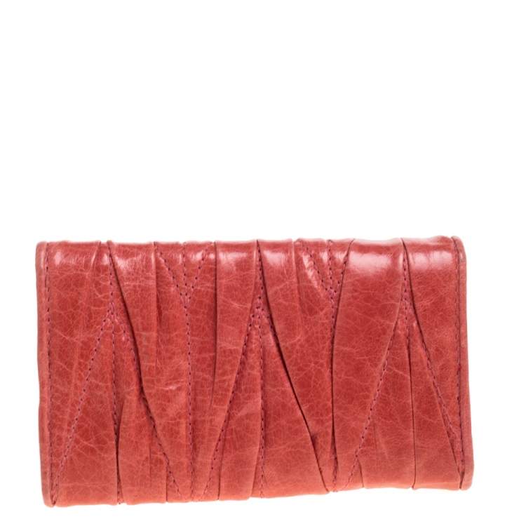 Pre Owned Miu Miu Coral Orange Matelassé Leather Key Holder