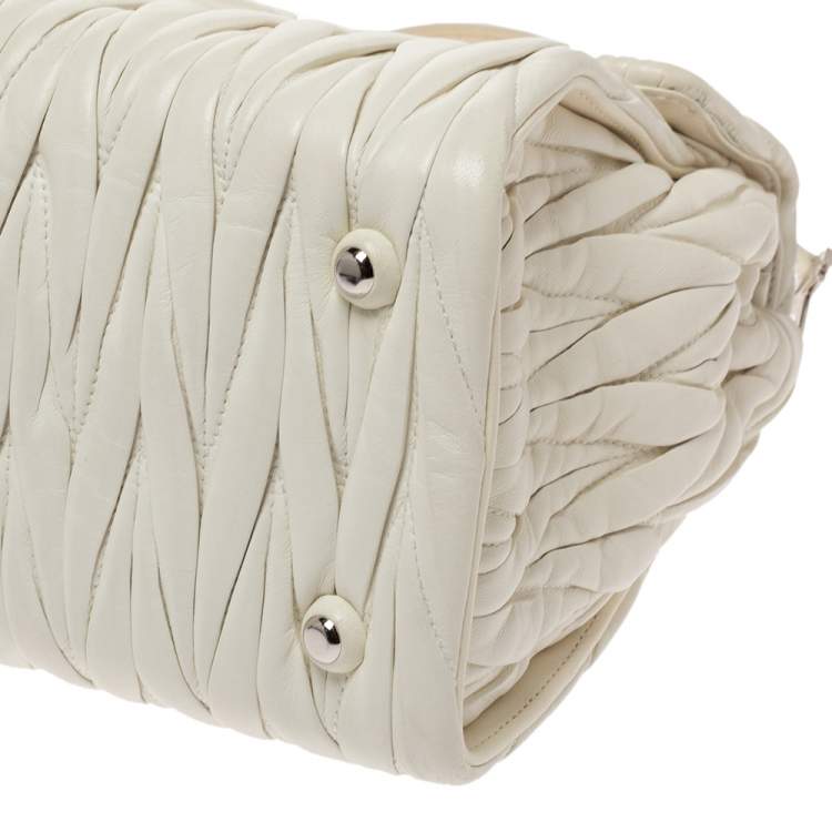 Pre Owned Miu Miu White Matelassé Leather Flap Top Handle Bag