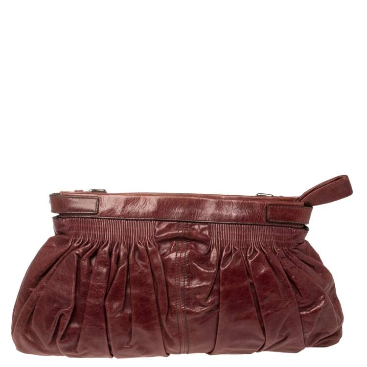 Pre Owned Miu Miu Burgundy Matelasse Leather Clutch