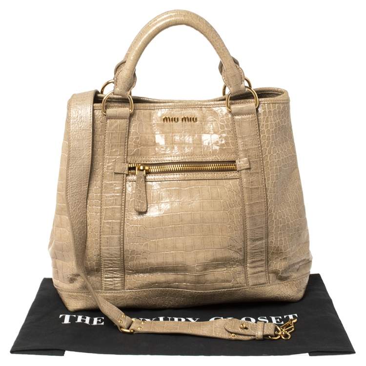 Pre Owned Miu Miu Pale Green Croc Embossed Patent Leather Front Zip Tote