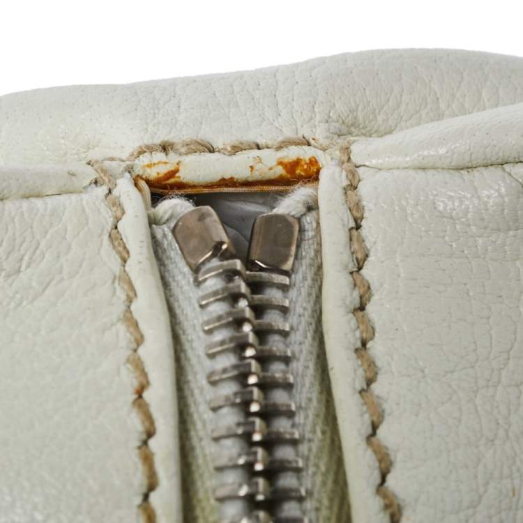 Pre Owned Miu Miu Off White Leather Zip Pouch