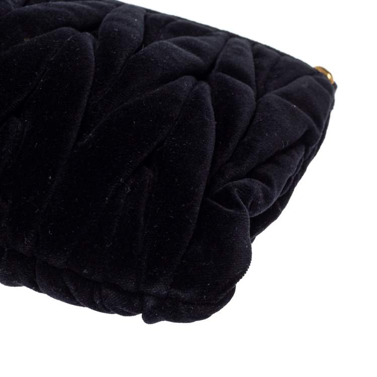 Pre Owned Miu Miu Black Velvet Matelasse Chain Clutch 