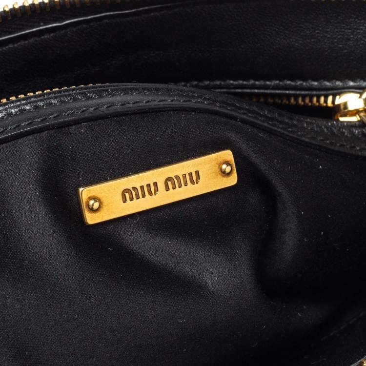 Pre Owned Miu Miu Black Velvet Matelasse Chain Clutch 