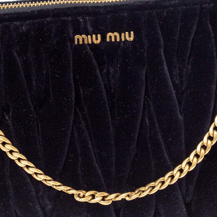 Pre Owned Miu Miu Black Velvet Matelasse Chain Clutch 