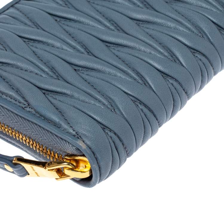 Pre Owned Miu Miu Blue Matelasse Leather Zip-Around Wallet