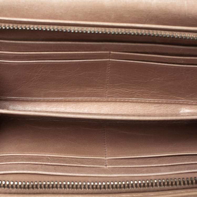 Pre Owned Miu Miu Beige Matelassé Leather Continental Wallet