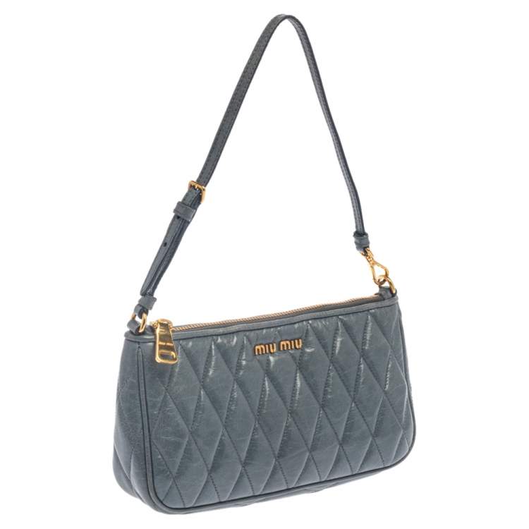 Pre Owned Miu Miu Blue Quilted Leather Zip Chain Clutch