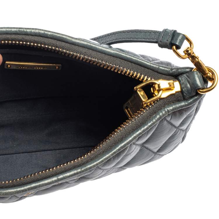 Pre Owned Miu Miu Blue Quilted Leather Zip Chain Clutch
