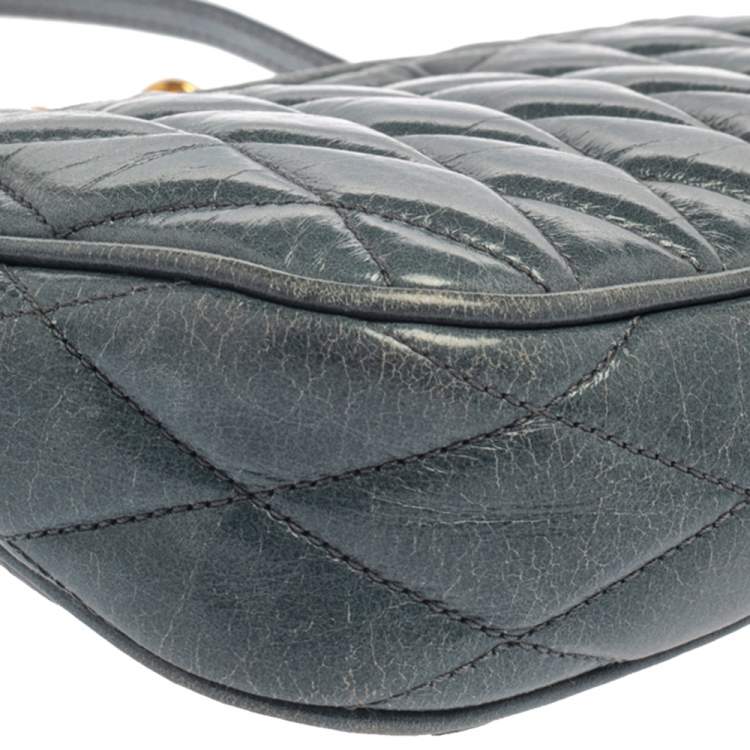 Pre Owned Miu Miu Blue Quilted Leather Zip Chain Clutch